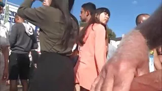 لڑکیوں کے کپڑے اتارے ایک دوسرے دانلود سکسی پورنو کے پیچھے بار کاؤنٹر