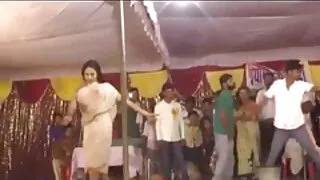 مالک مکان نے نوکرانی کو بھاڑ میں جاؤ جبکہ بیوی خریداری فیلم سکسی ۱۰۸۰ کرنے گئی ۔