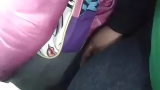 داخل لنڈ کے درمیان اس کی چھاتی اور پھر فیلم سینمایی سکسی کم حجم اس کے منہ میں