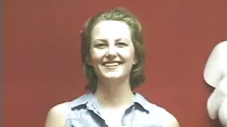 سینگ brunette اس کے دانلود فیلم سکسی عالی ہاتھوں سے اس کے بنوں کو پھیلاتا ہے